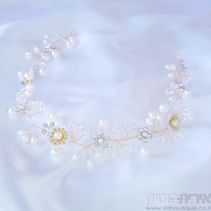 נזר עם פרחים צהובים