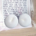 הדלקת נרות שבת עם נרות